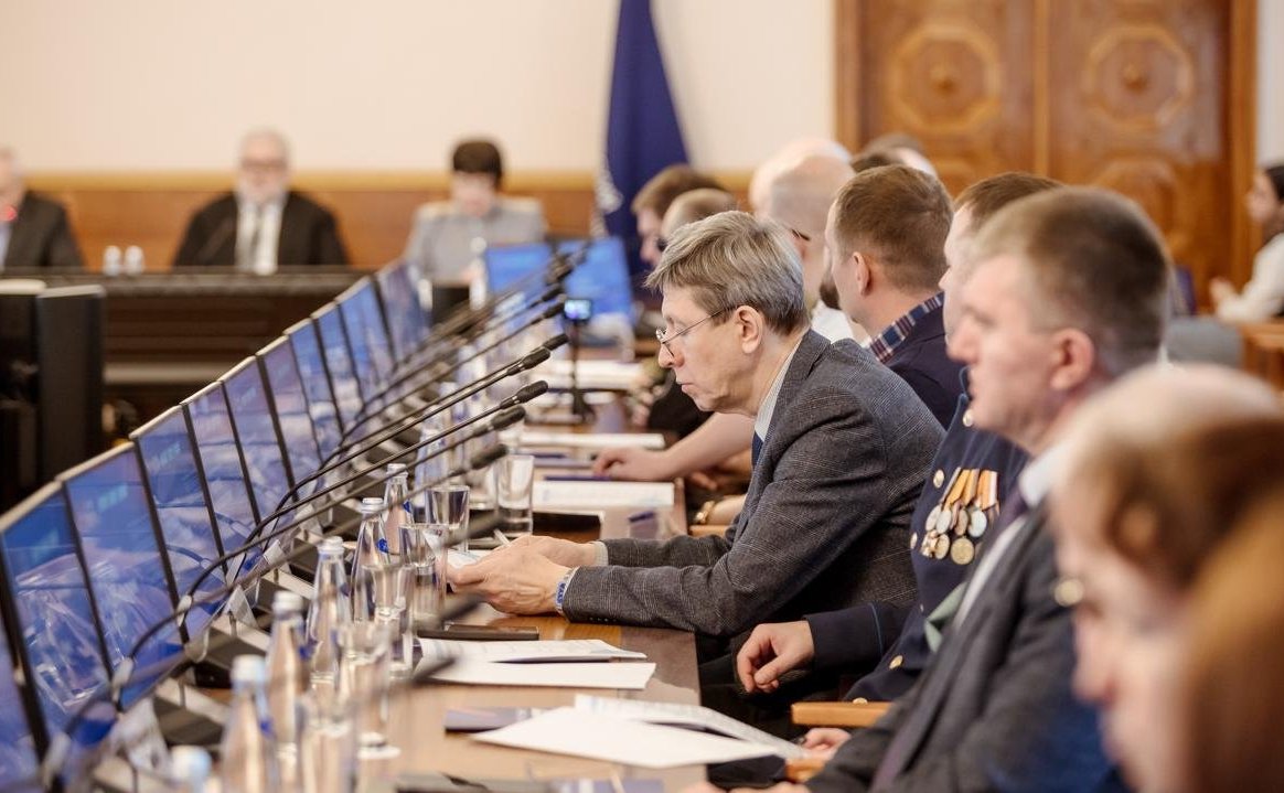 Владимир Нетёсов принял участие в Научно-практическом форуме «Профориентация, образование и трудоустройство участников специальной военной операции»