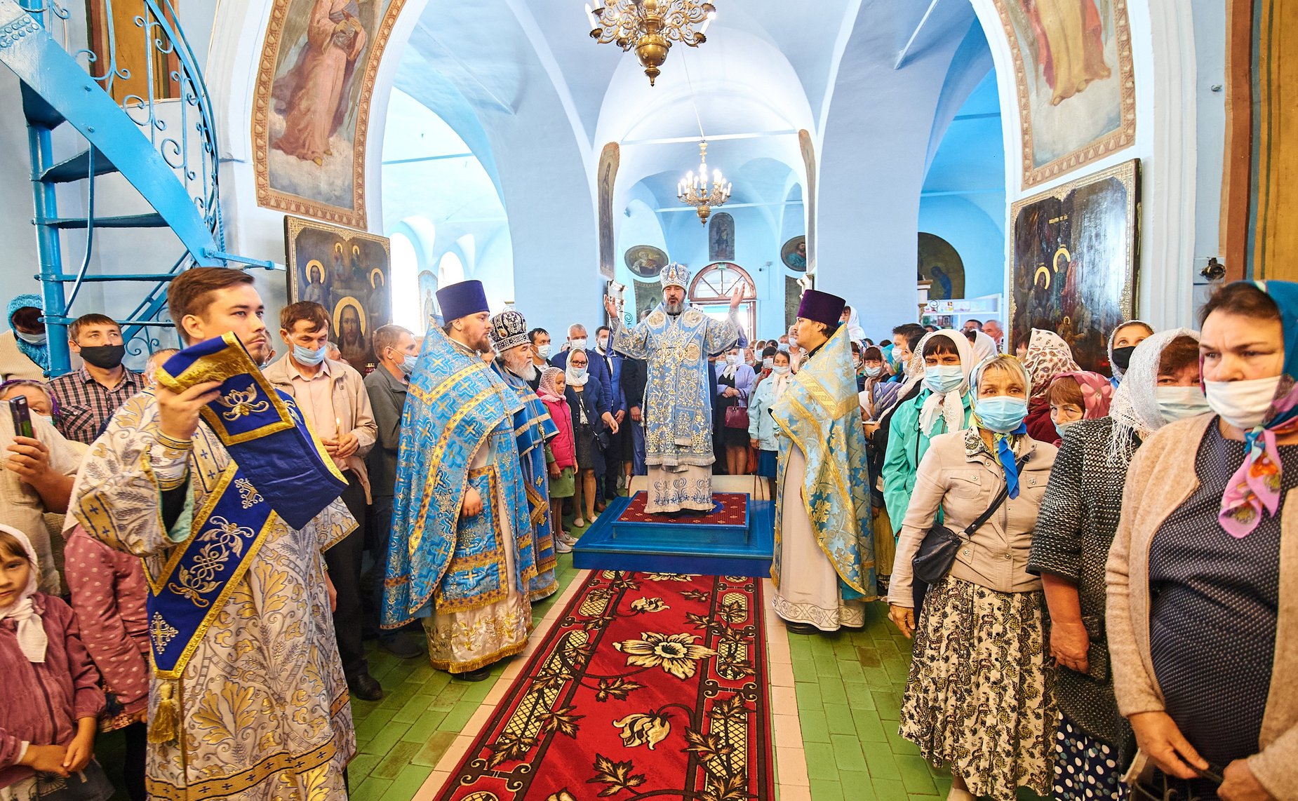 Николай Федоров посетил храм Успения Пресвятой Богородицы в Чебоксарском районе Чувашии