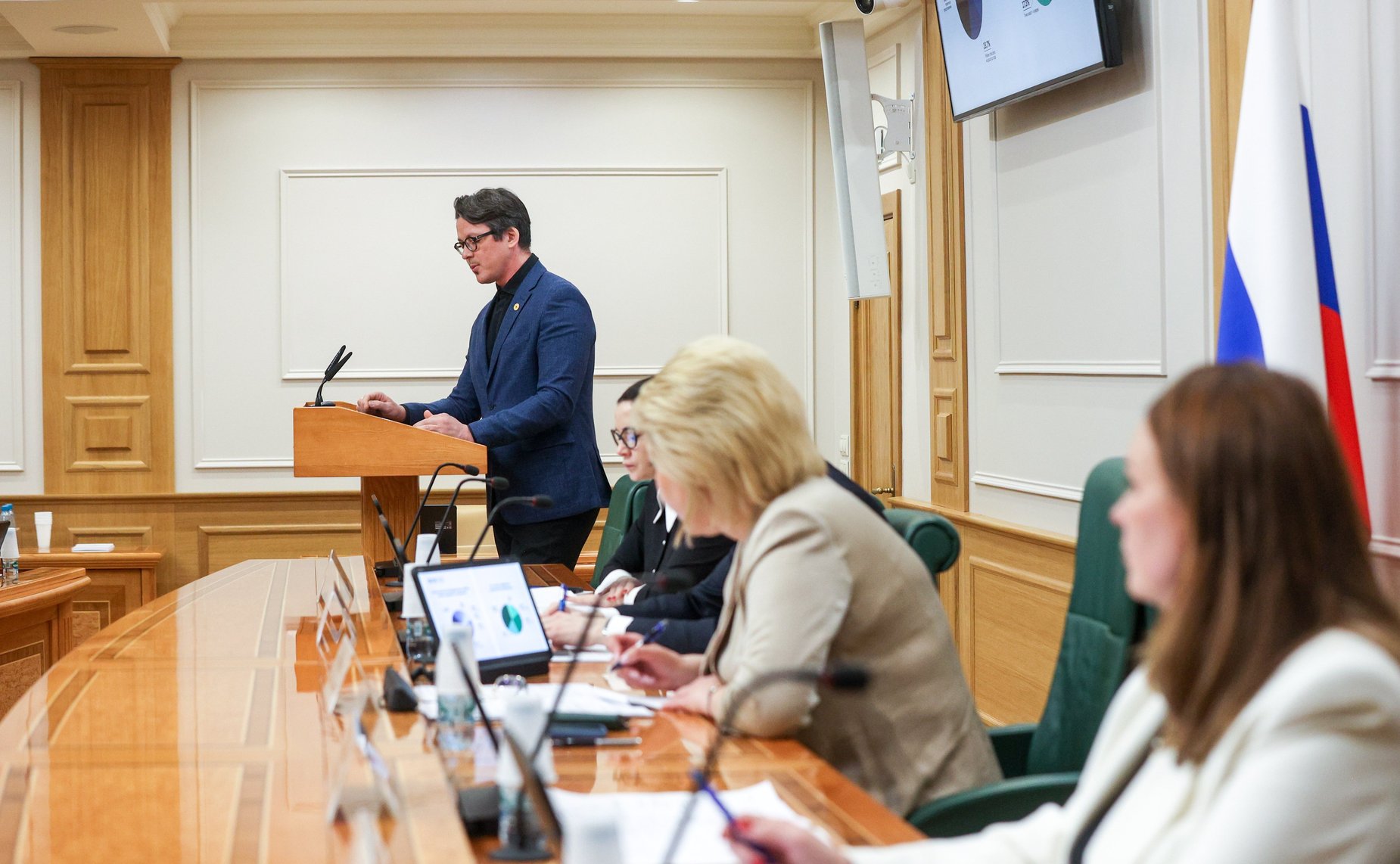 Круглый стол Комитета Совета Федерации по науке, образованию и культуре «Интеллектуальная собственность в материальном выражении: мода, промышленный дизайн, архитектура»