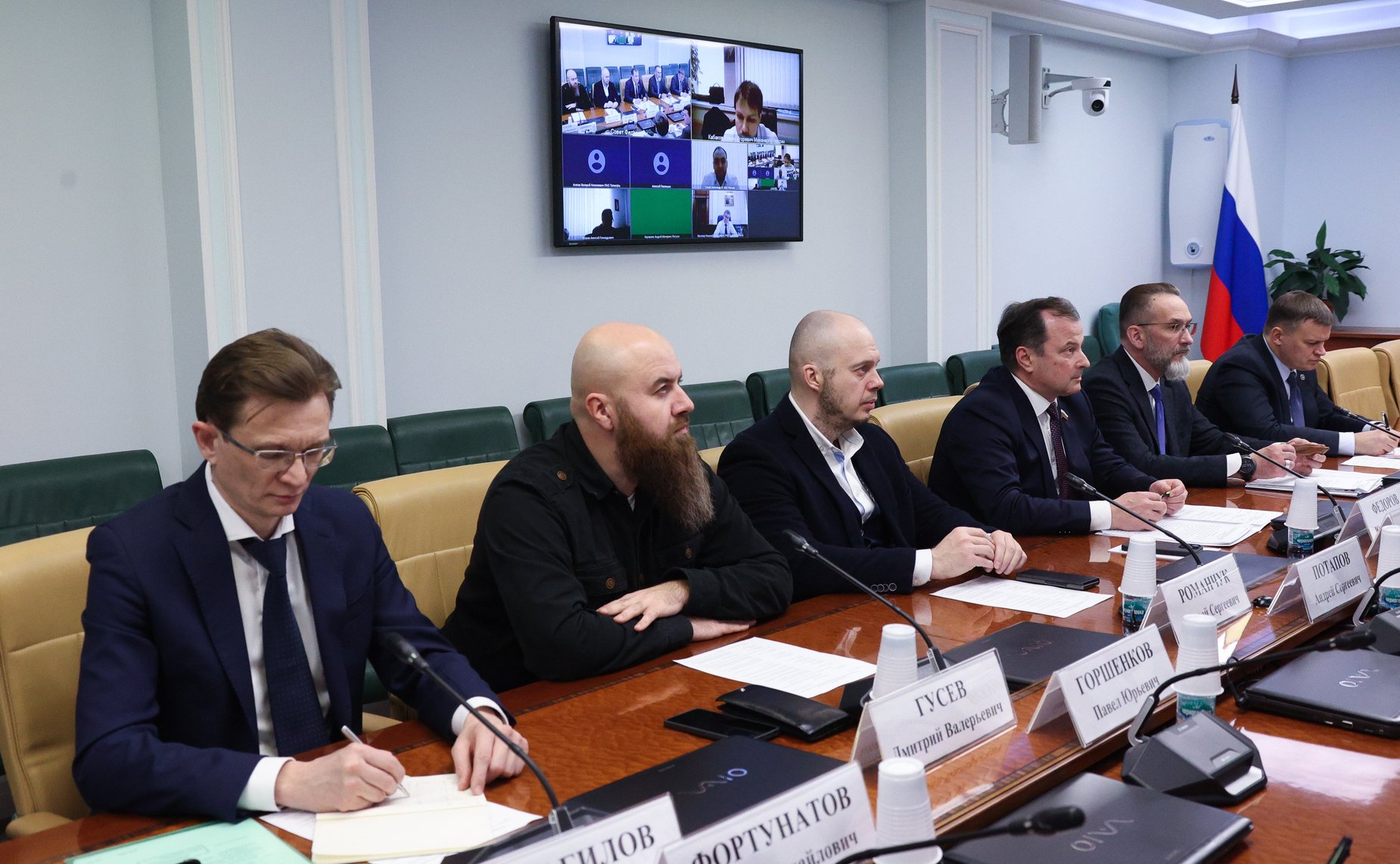 Круглый стол Комитета СФ по экономической политике на тему «О совершенствовании механизмов поставок нефтепродуктов потребителям»