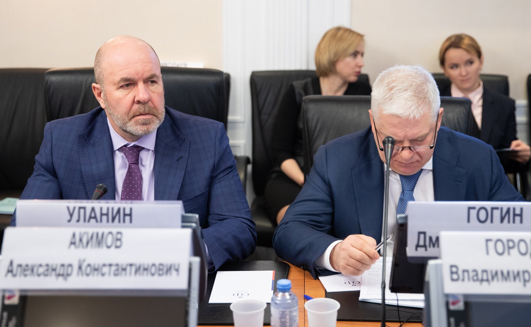 Парламентские слушания на тему «Вопросы обеспечения поставок продукции (товаров) в районы Крайнего Севера и приравненные к ним местности с ограниченным сроком завоза грузов»