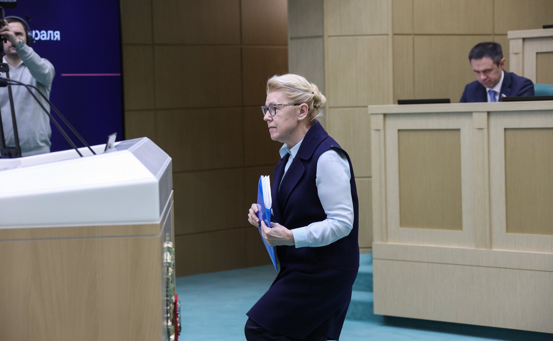 Елена Мизулина