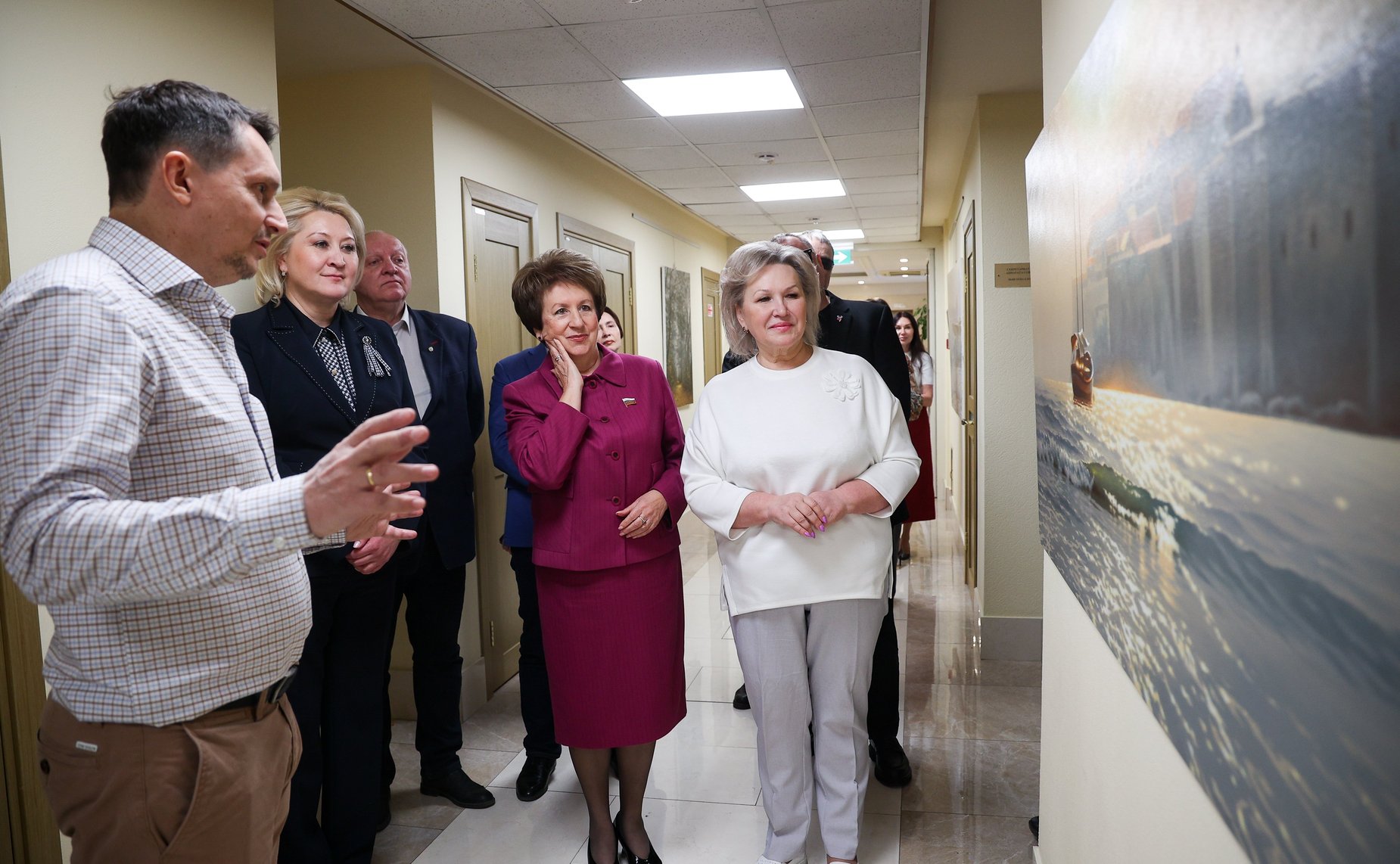 Открытие в Совете Федерации художественной выставки «Выставка живописи» художника А. Адамова