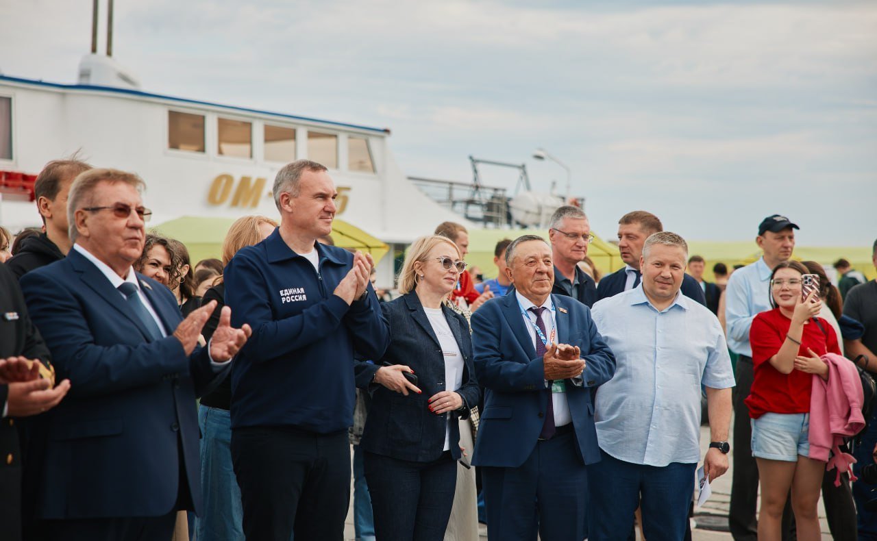 Денис Гусев принимает участие в IV Всероссийском форуме-фестивале «Арктика. Лед тронулся»