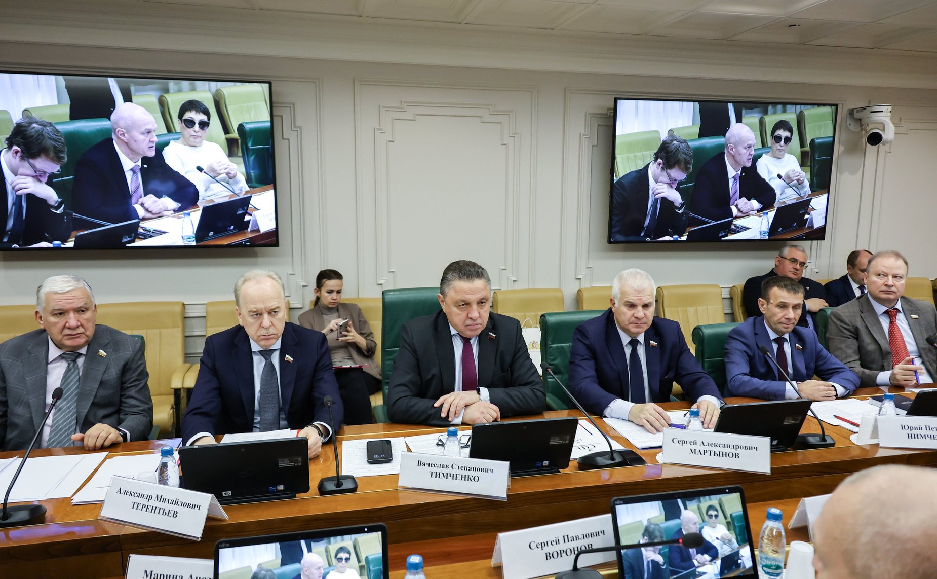 Совещание Комитета СФ по Регламенту и организации парламентской деятельности совместно с Комитетом СФ по обороне и безопасности «О совершенствовании правового регулирования деятельности органов федерального государственного пожарного надзора»