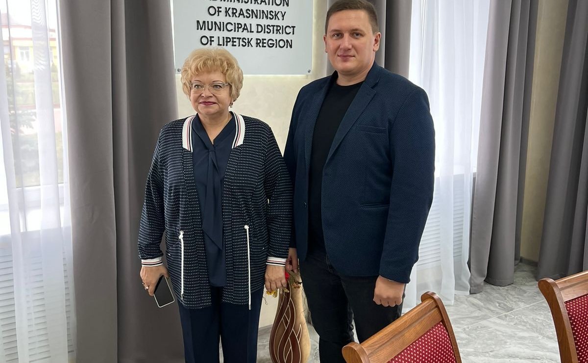 Оксана Хлякина посетила социальные объекты и сельхозпредприятия Липецкой области