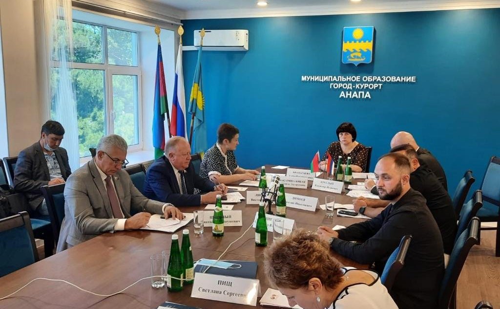 Елена Афанасьева провела заседание Комиссии Парламентского Собрания по социальной и молодежной политике, науке, культуре и гуманитарным вопросам