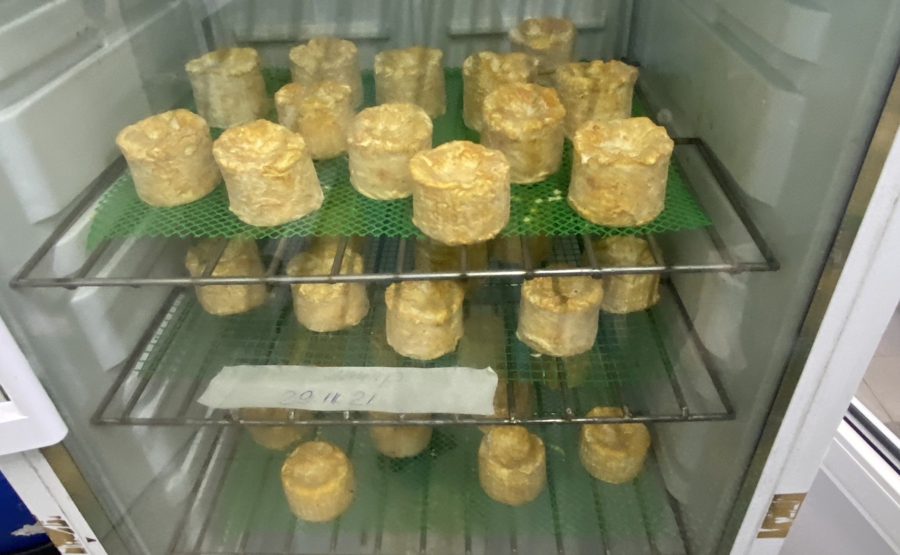 Олег Алексеев в ходе работы в регионе посетил сыроварню