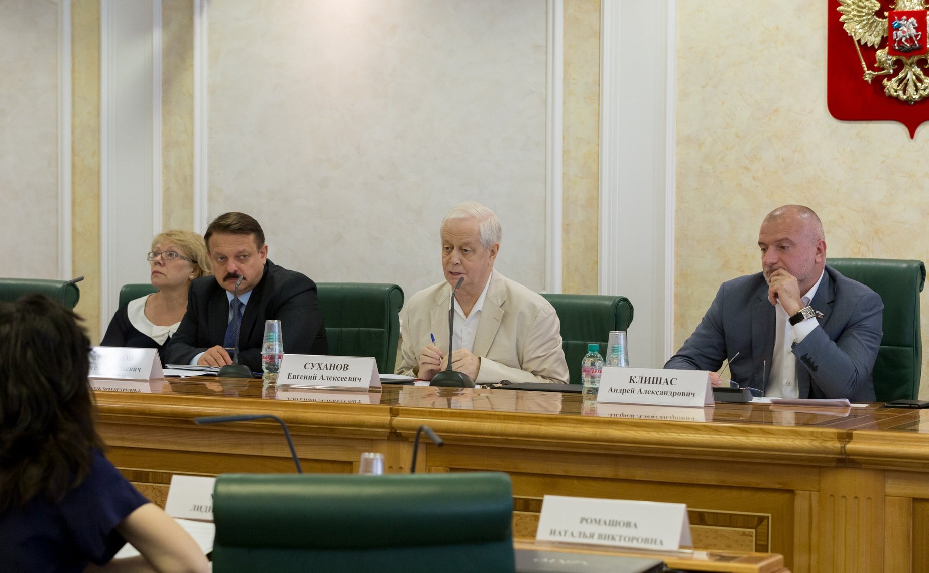 Выступает Е. Суханов