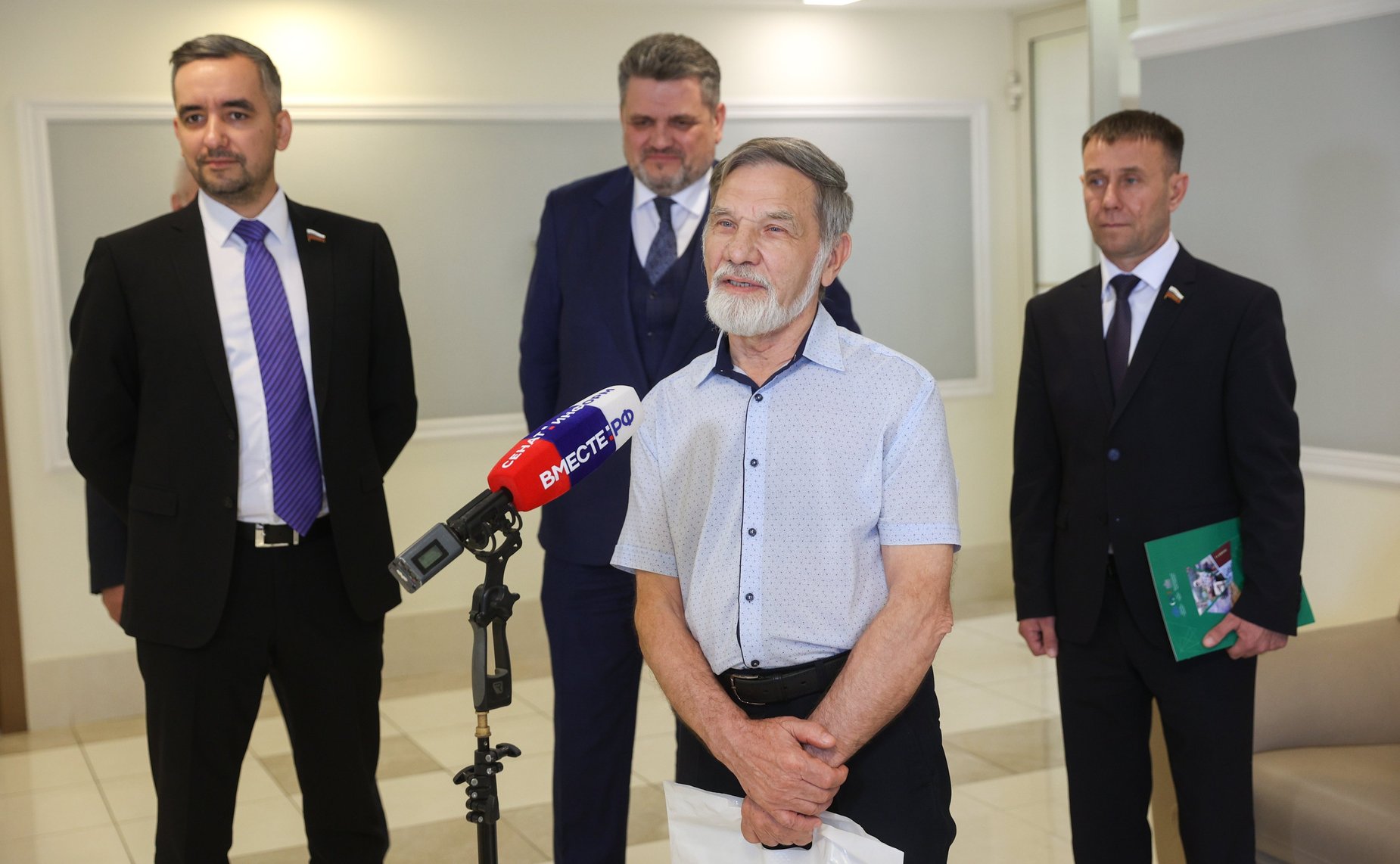 В Совете Федерации состоялось открытие выставки «Россия-Родина моя…»