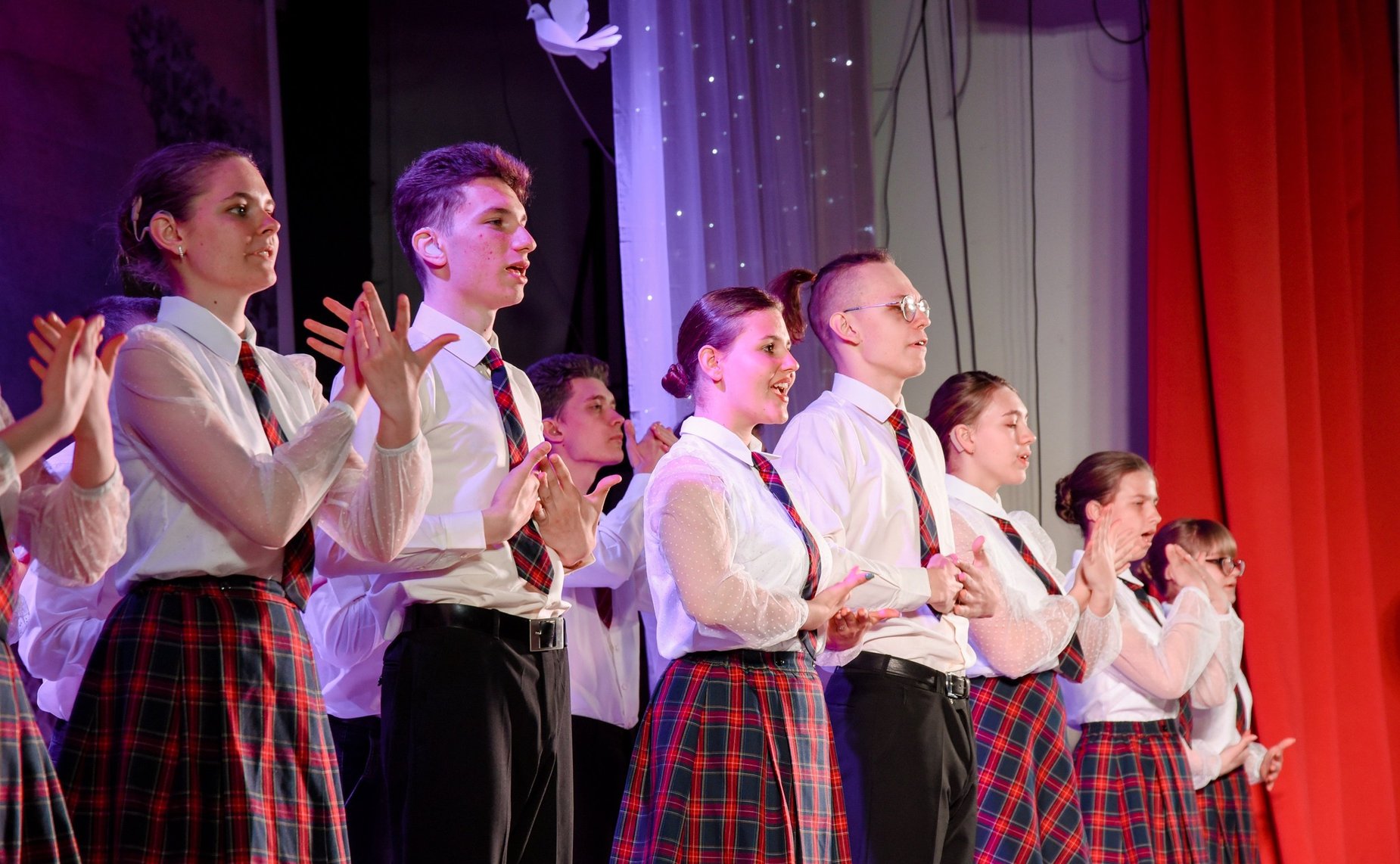 Церемония закрытия ежегодного регионального праздника для детей с ограниченными возможностями здоровья и инвалидностью «Пасхальный фестиваль»