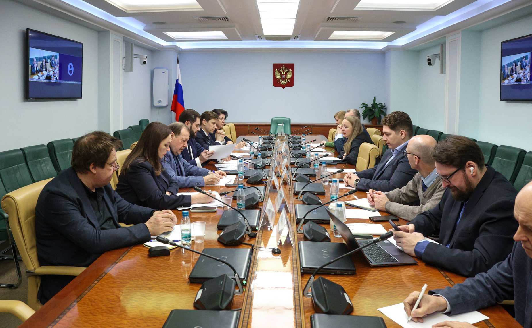 Круглый стол на тему «Качественная подготовка кадров как основа технологического лидерства»