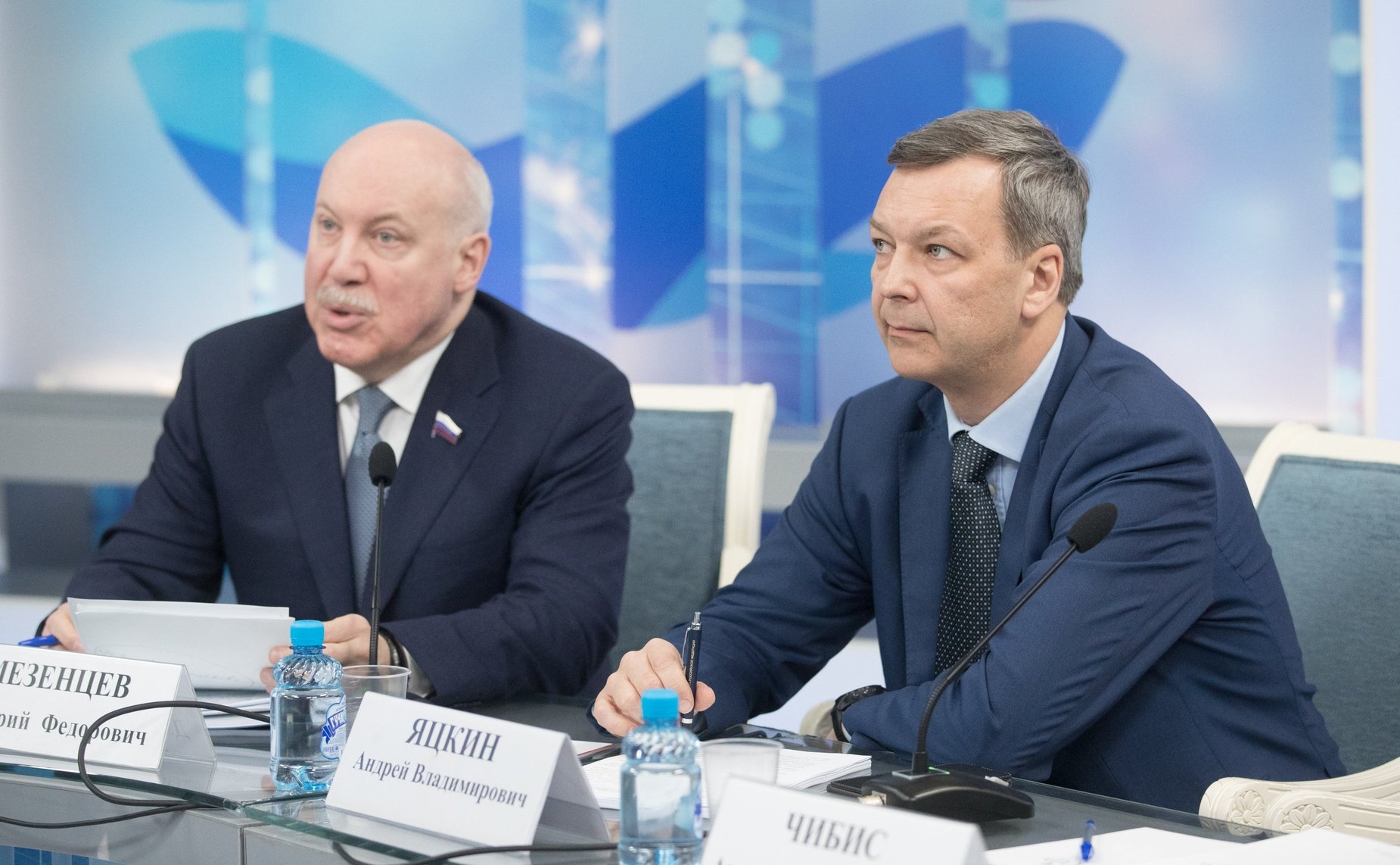 Д. Мезенцев и А. Яцкин