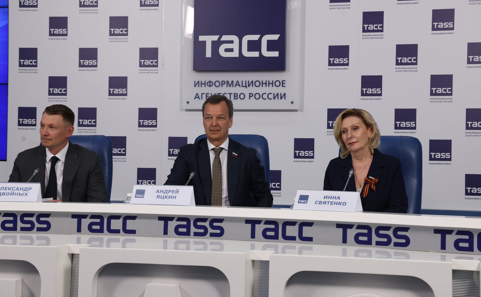 Первый заместитель Председателя СФ Андрей Яцкин провел пресс-конференцию, посвященную Форуму тружеников села, который пройдет 13–14 мая