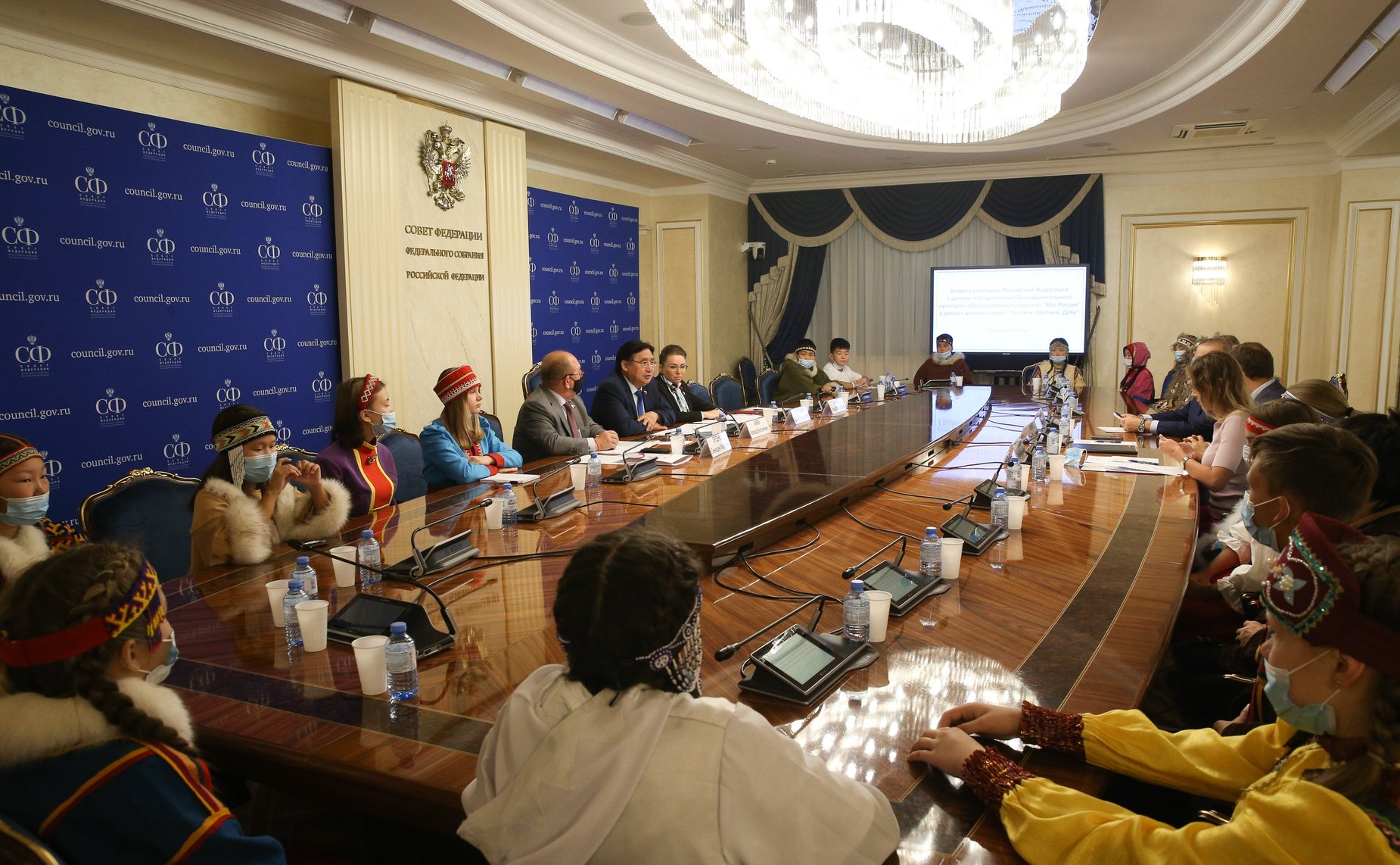 Встреча с детьми-победителями Межнационального культурно-образовательного проекта «МЫ-Россия» в рамках целевой смены «Таланты Арктики. Дети»