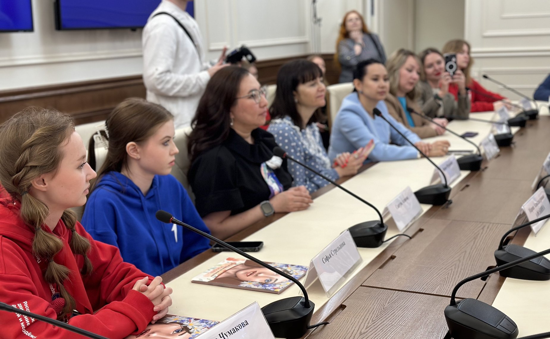 Елена Афанасьева приняла участие во встрече с участницами мастерской женского лидерства, созданной Академией Первых Движения Первых и президентской платформой «Россия – страна возможностей»