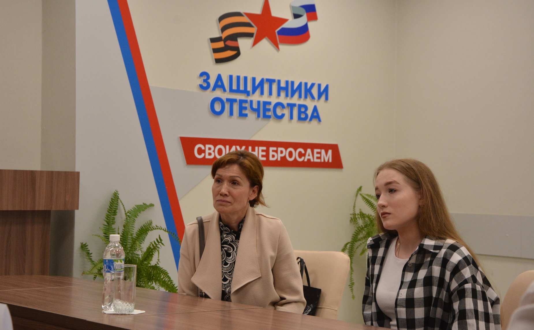 Николай Владимиров в Чувашской Республике вручил удостоверения бойцам СВО