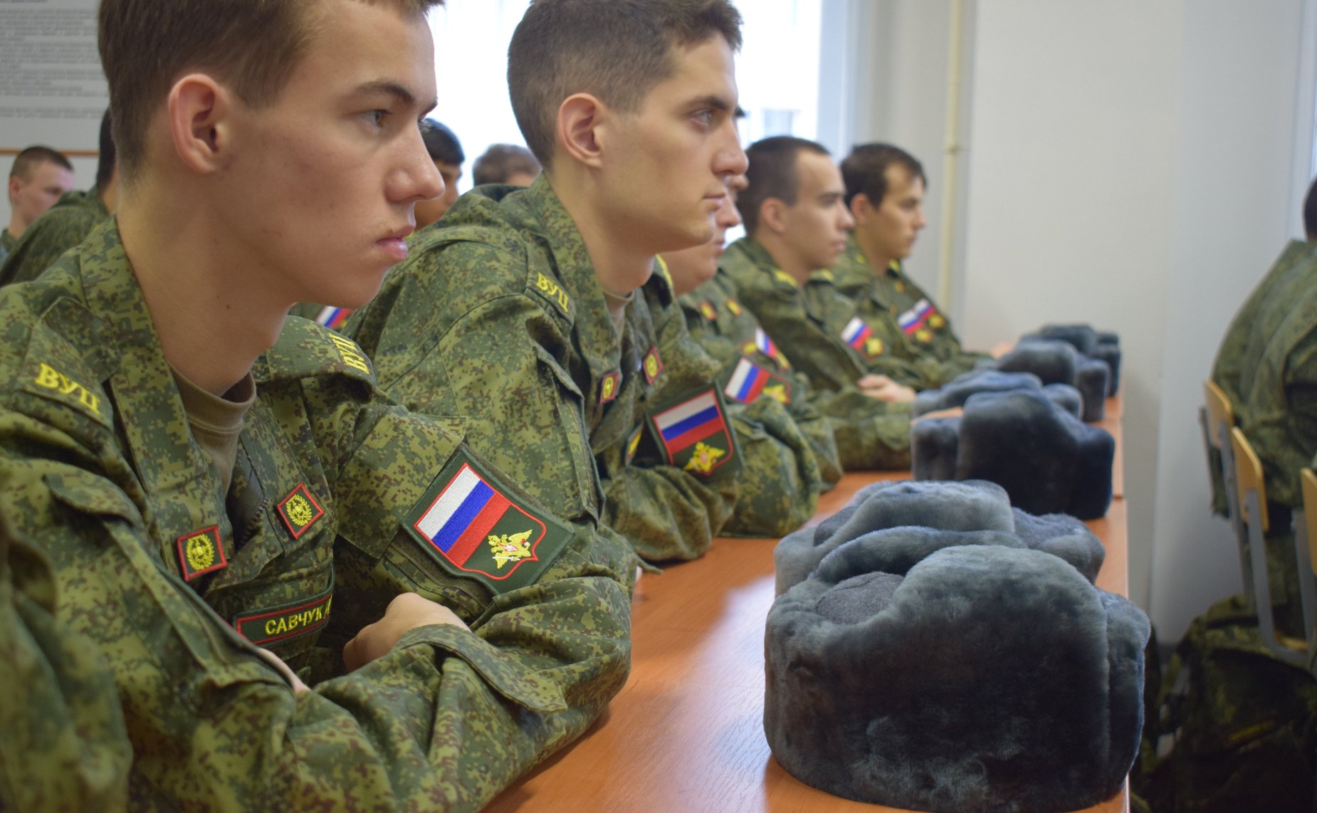 Эдуард Исаков посетил Военный учебный центр при Югорском государственном университете