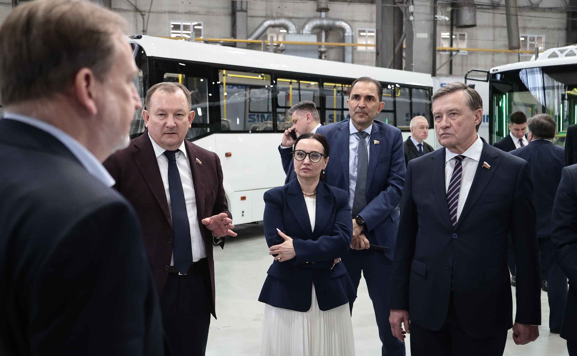 Сенаторы РФ посетили Сибирский автобусный завод в Ульяновске