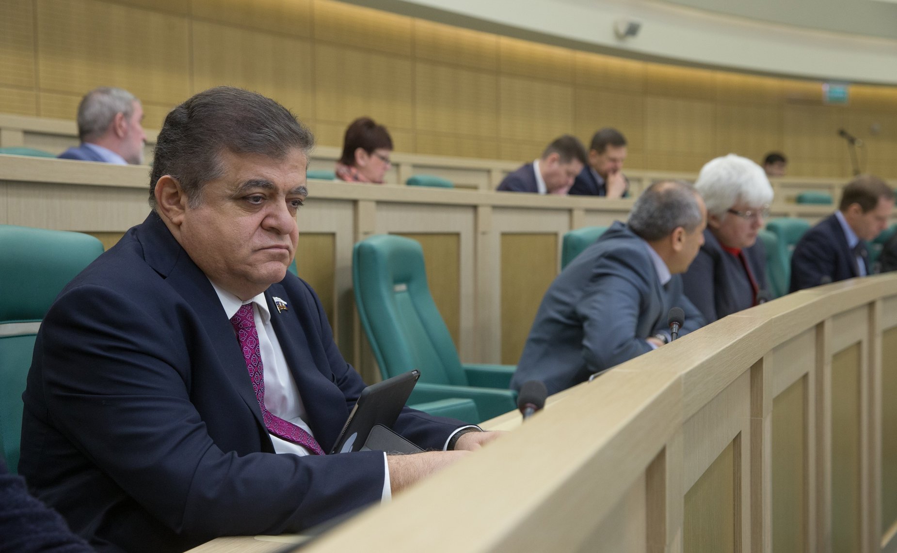 В. Джабаров