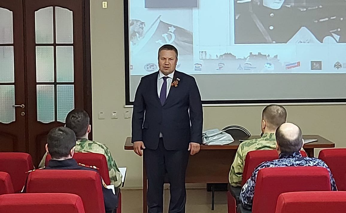 Денис Гусев