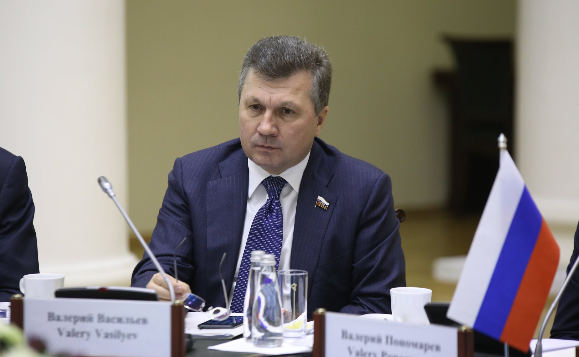 В. Васильев