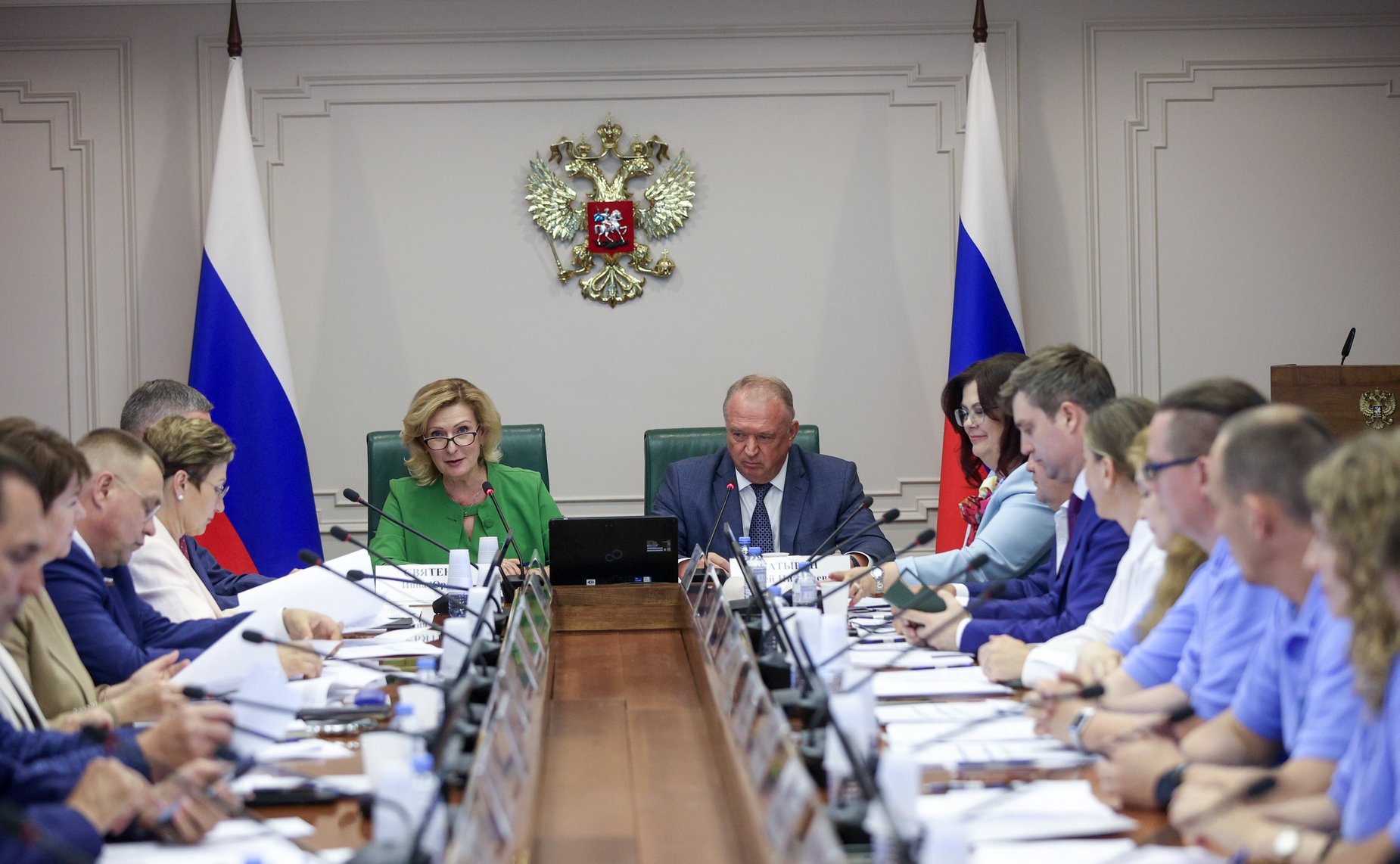 Круглый стол на тему «Актуальные вопросы развития семейного предпринимательства России. Опыт регионов»