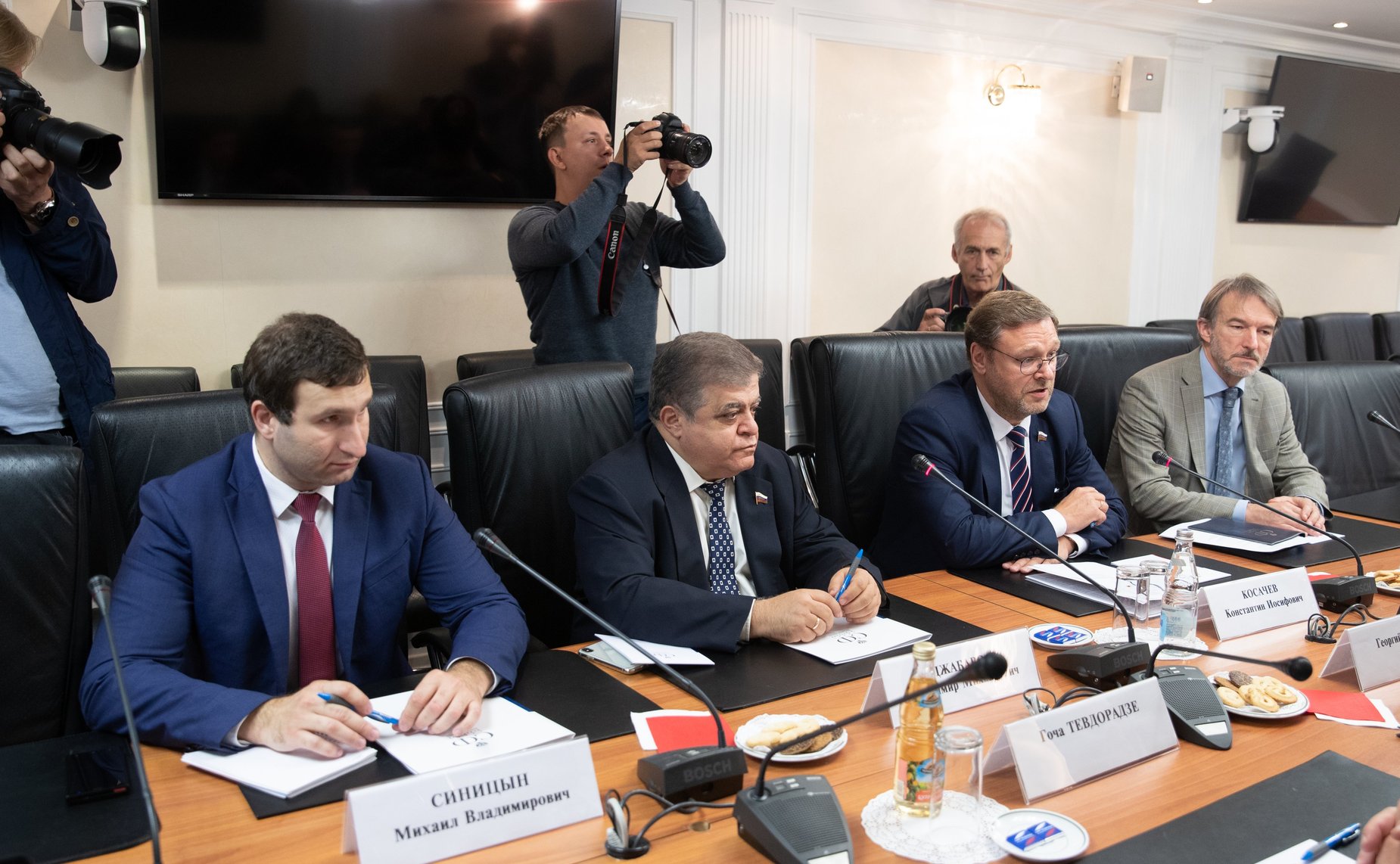 Встреча Константина Косачева с руководителем фракции «Альянс патриотов Грузии» Парламента Грузии Г. Ломия