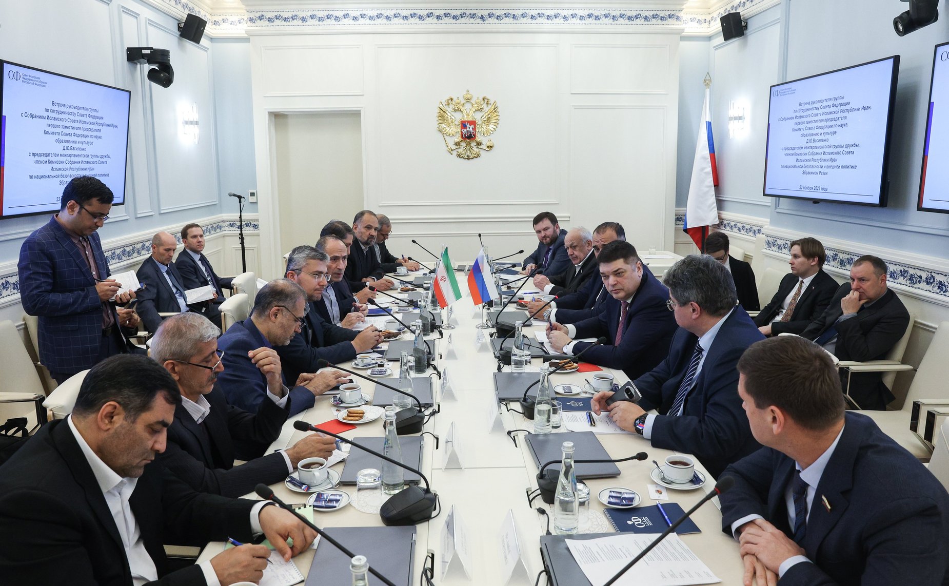 Встреча Дмитрия Василенко с председателем межпарламентской группы дружбы, членом Комиссии Собрания Исламского Совета ИРИ по национальной безопасности и внешней политике Эбрахимом Резаи