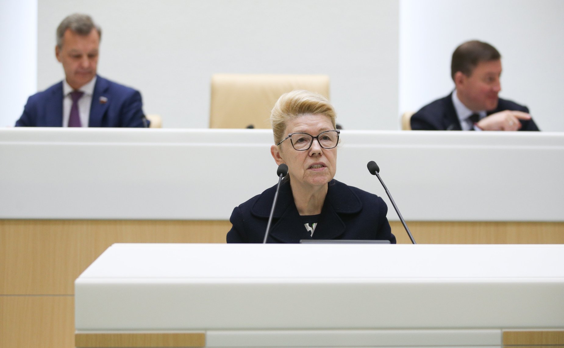 Елена Мизулина