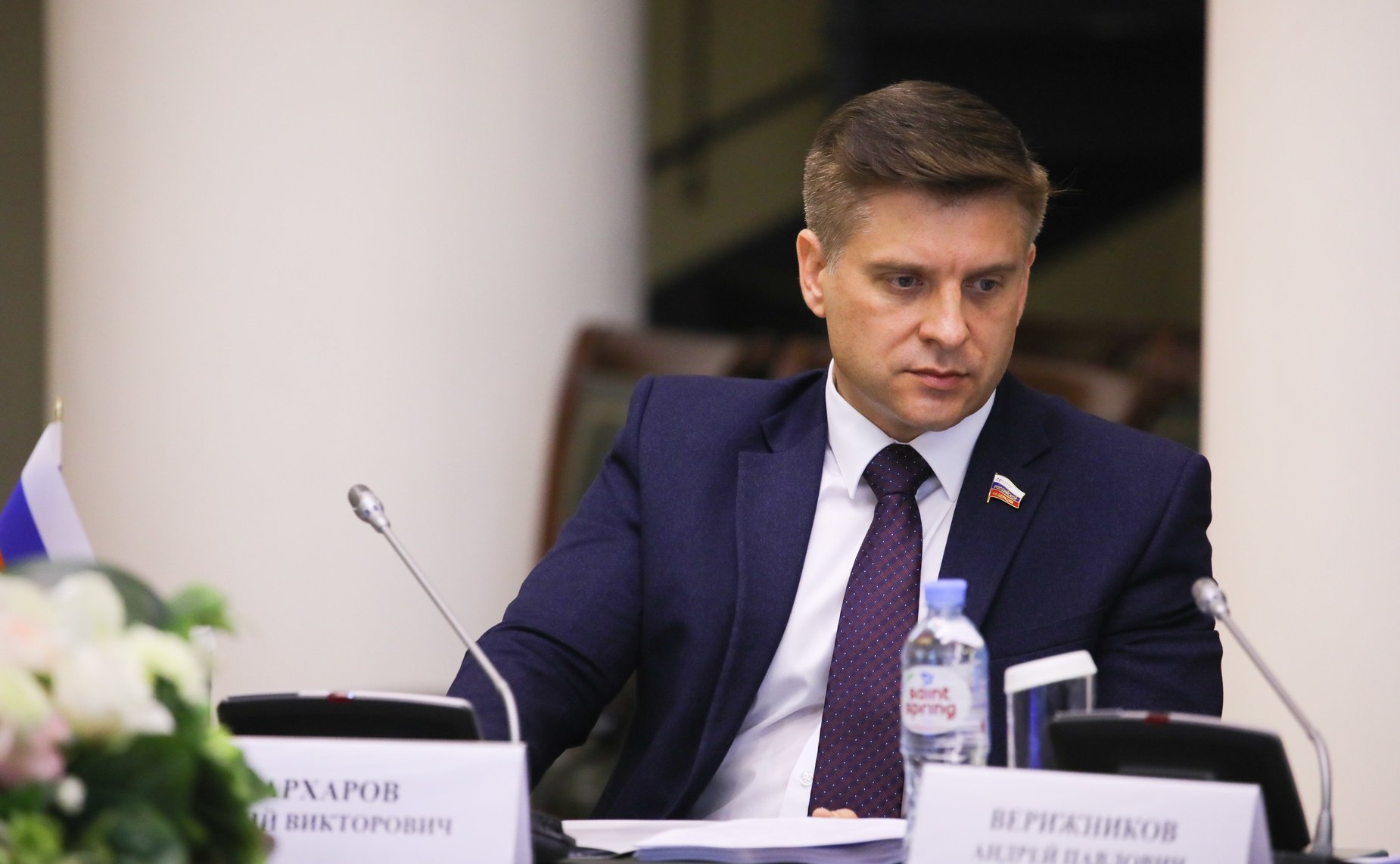 Юрий Архаров