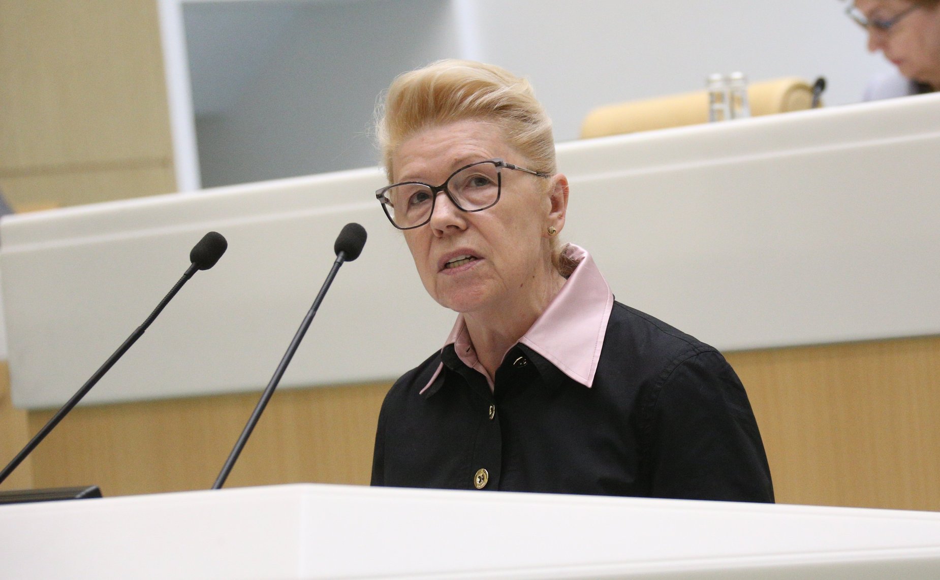 Елена Мизулина