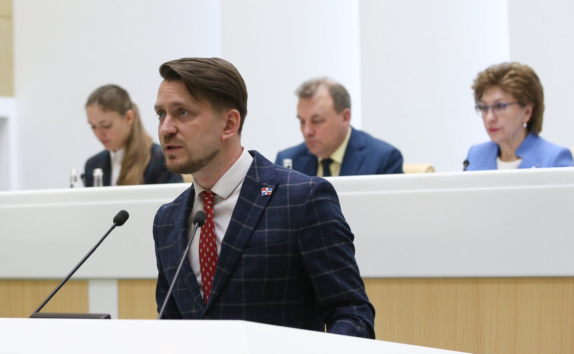 Пленарное заседание Форума молодых парламентариев: «Молодежь XXI века: сберегая наследие, развивая сотрудничество, приближая будущее»