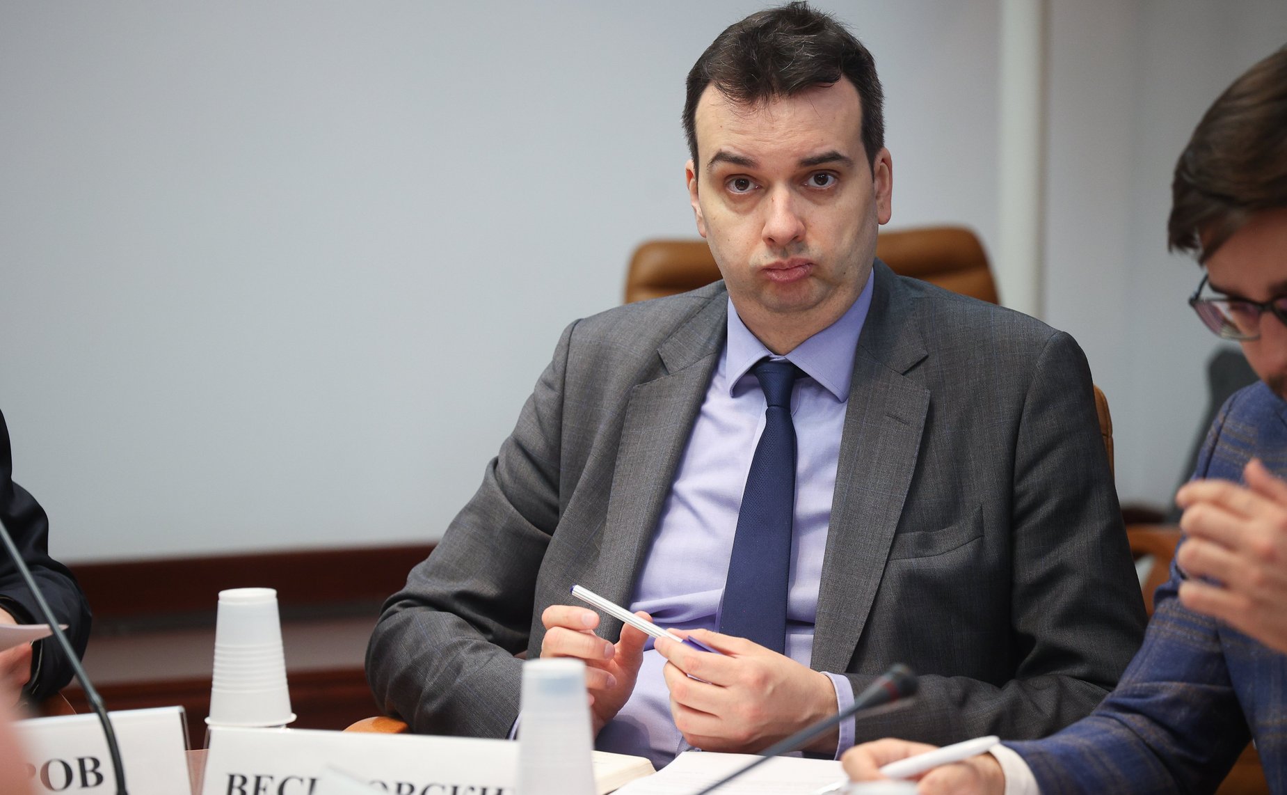 Круглый стол на тему «О реализации мер по обеспечению транспортной независимости РФ за счет расширения производства отечественной авиационной техники»
