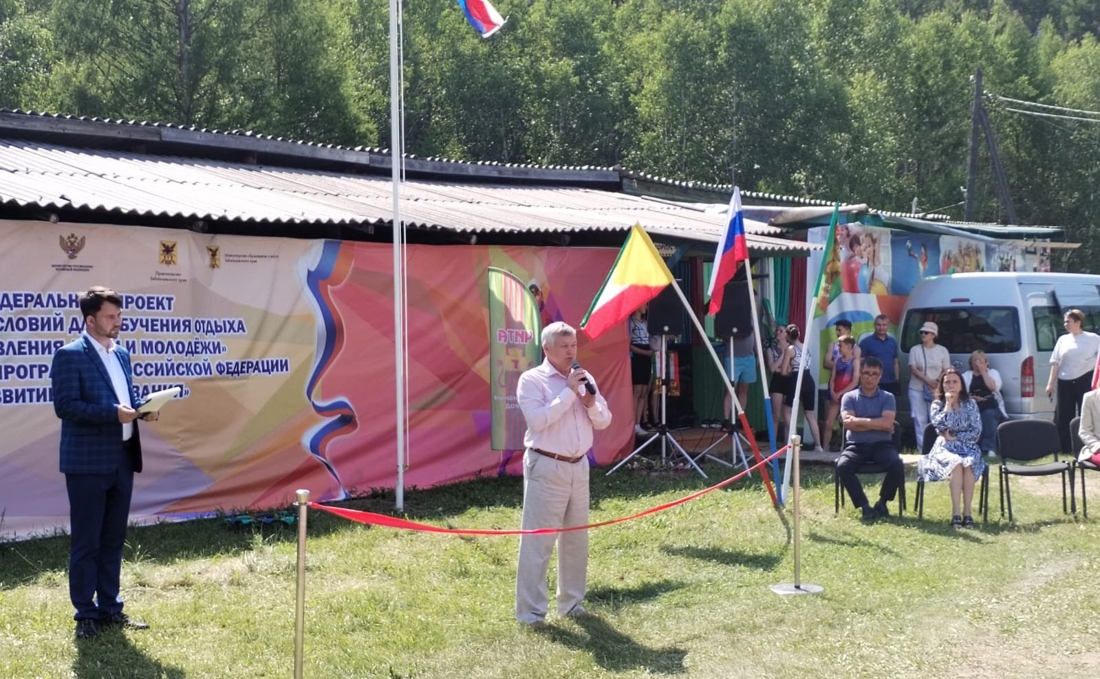 Сергей Михайлов принял участие в открытии спортивно-оздоровительного лагеря в Забайкалье после ремонта