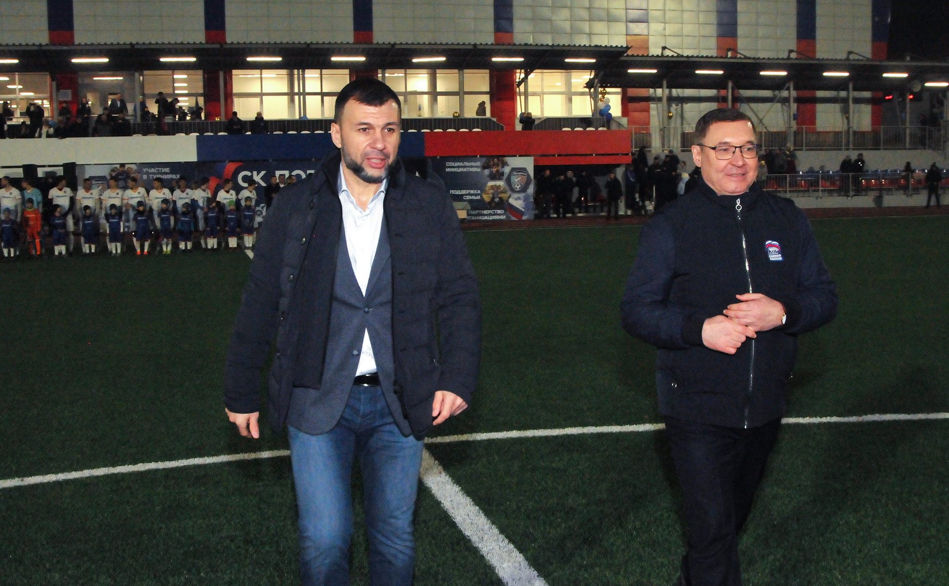 Первый заместитель Председателя СФ Владимир Якушев и глава Донецкой Народной Республики Денис Пушилин открыли восстановленный спорткомплекс «Портовик»