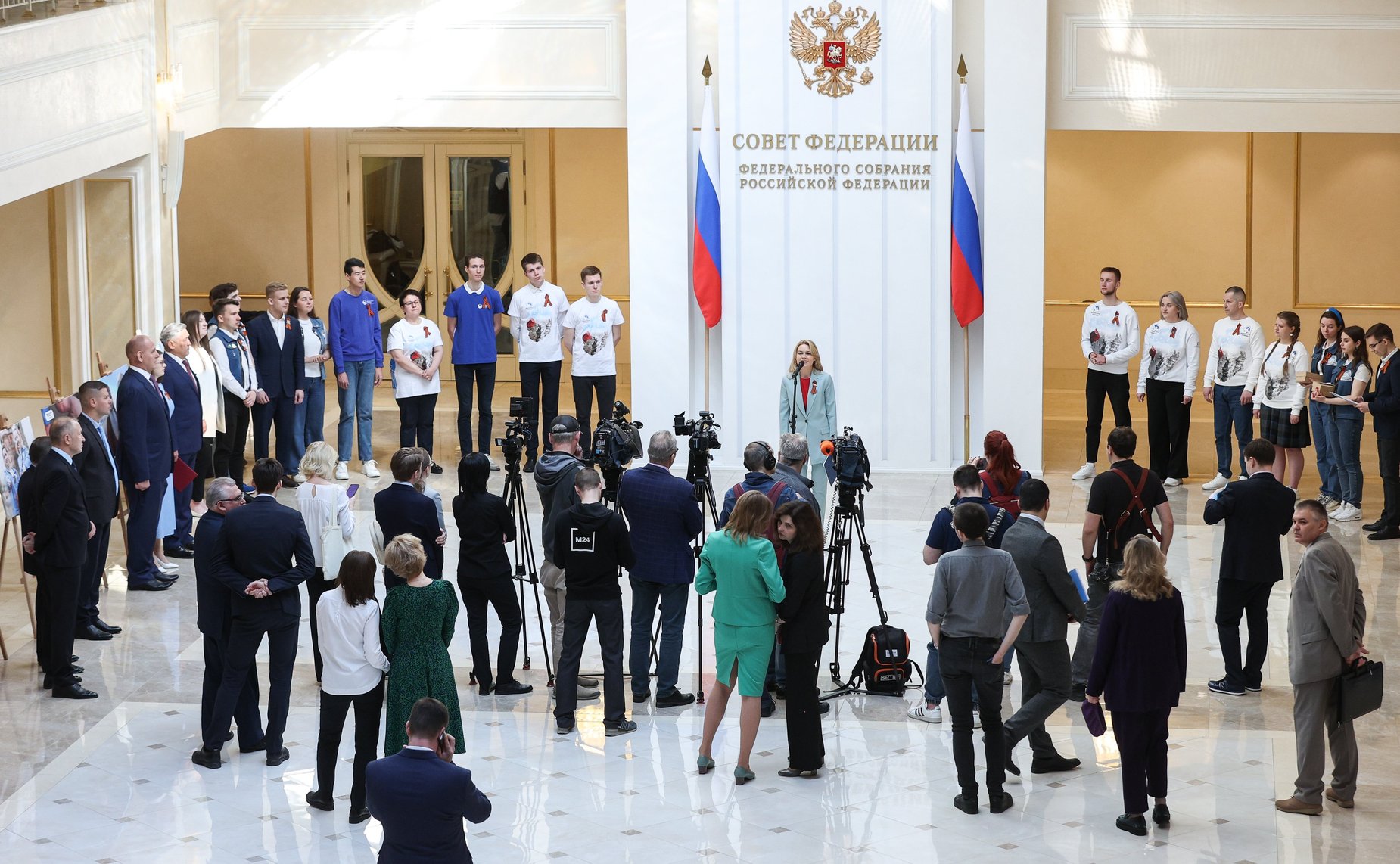 Открытие в Совете Федерации выставки, посвященной акции «Георгиевская ленточка»