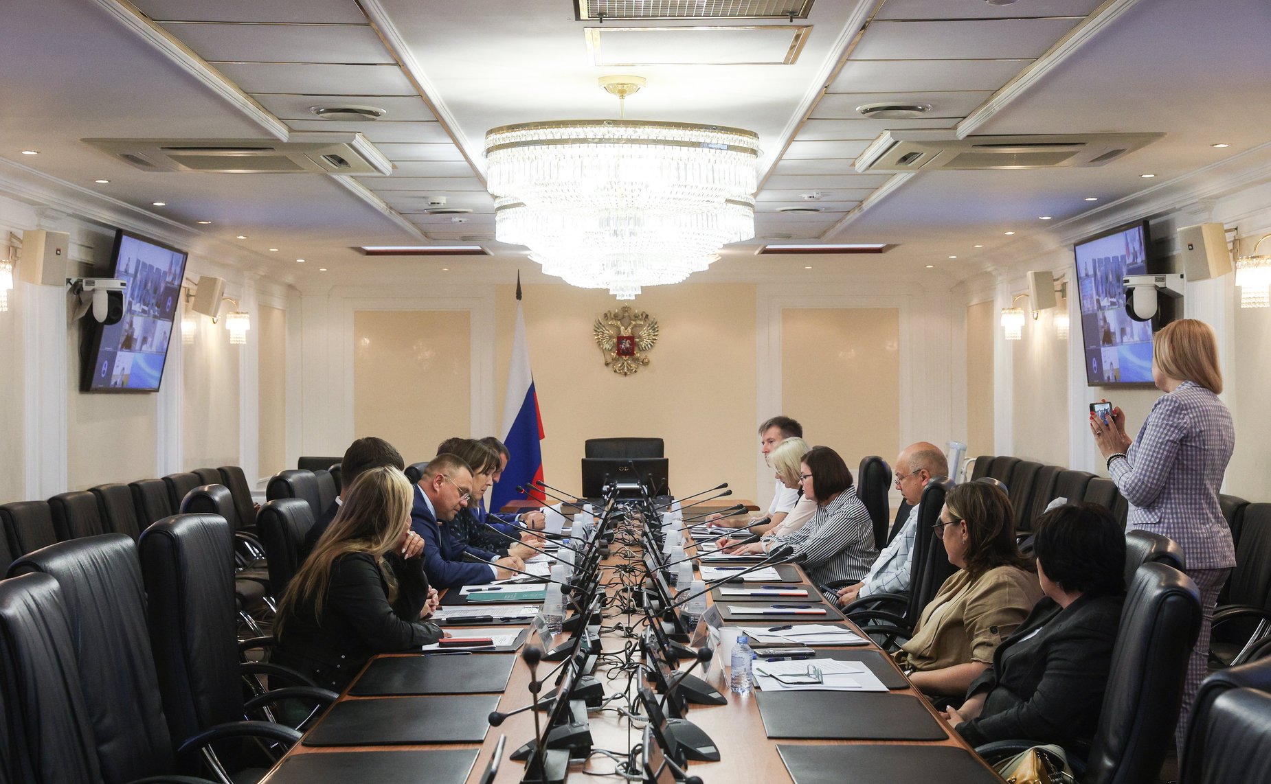 Круглый стол Комитета СФ по социальной политике «Актуальные вопросы самореализации молодежи в новых субъектах Российской Федерации»