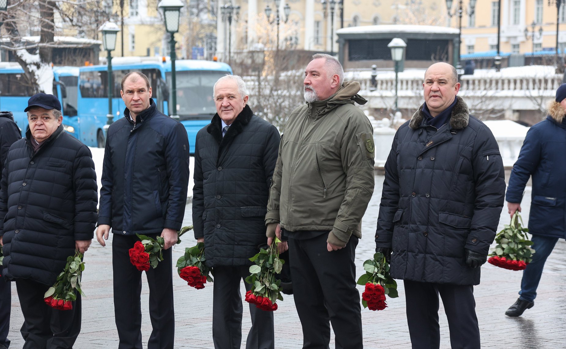 Председатель Совета Федерации Валентина Матвиенко и сенаторы РФ приняли участие в церемонии возложения цветов к Могиле Неизвестного Солдата