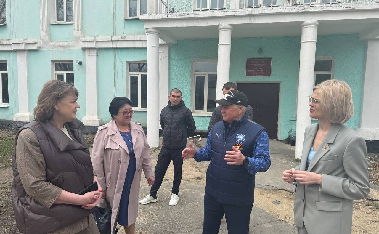 Сергей Михайлов проконтролировал проведение капремонта на объектах образования в Забайкальском крае