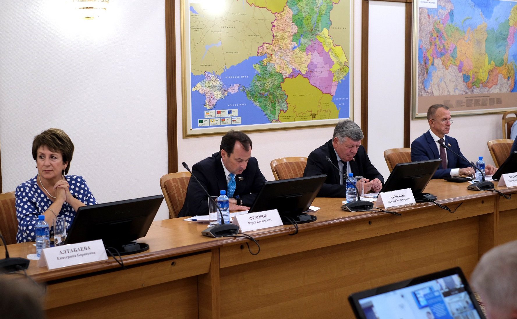 Рабочее совещание в рамках выездного заседания Комитета СФ по Регламенту и организации парламентской деятельности в г. Краснодаре