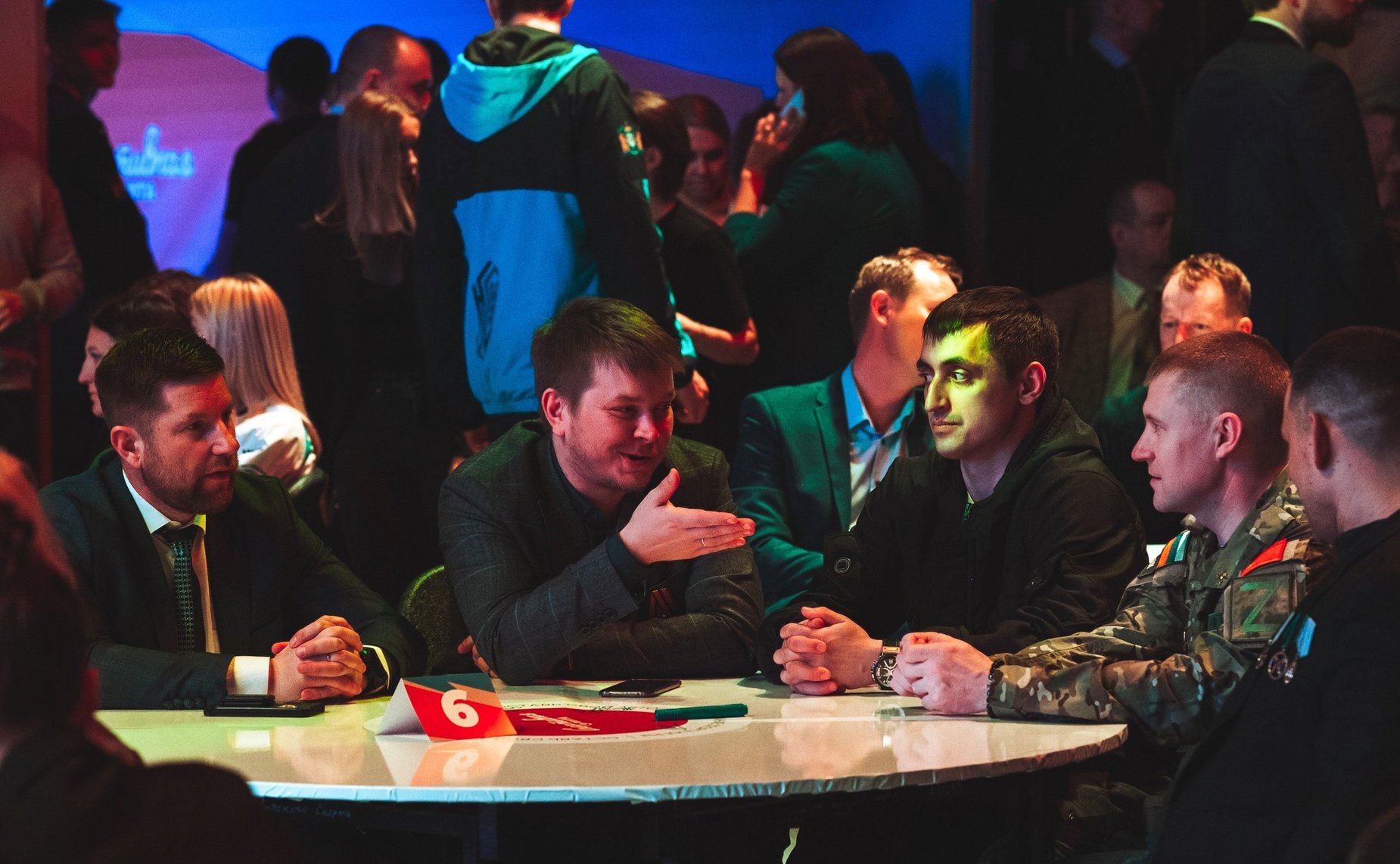 Эдуард Исаков принял участие в торжественной церемонии награждения лауреатов окружного конкурса «Спортивная Элита» в городе Ханты-Мансийске