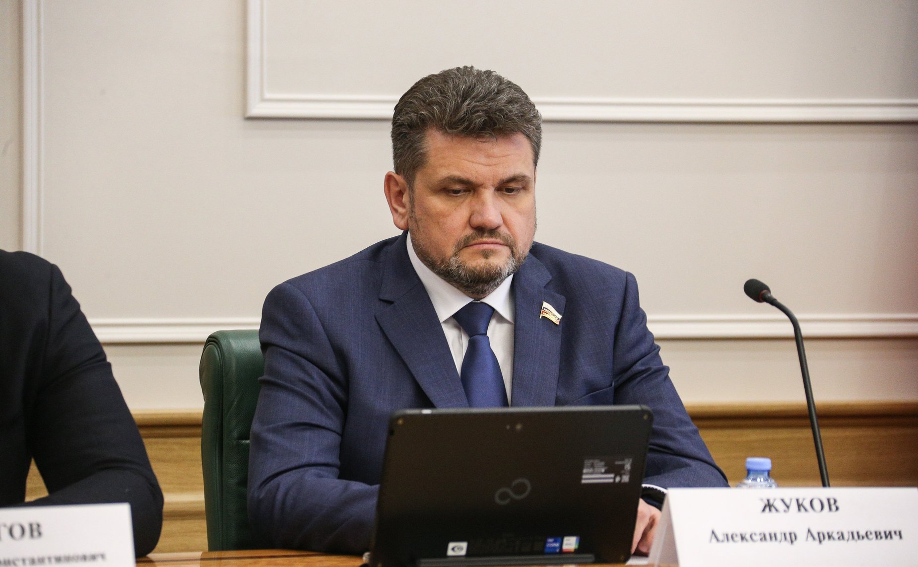 Александр Жуков