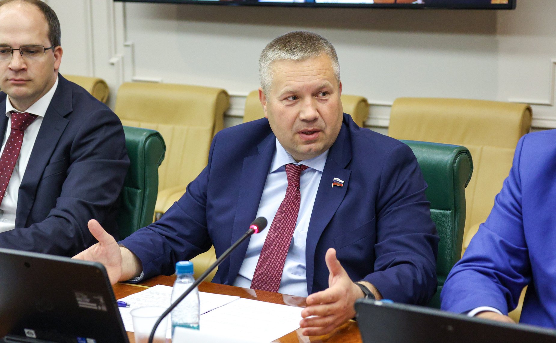 Денис Гусев