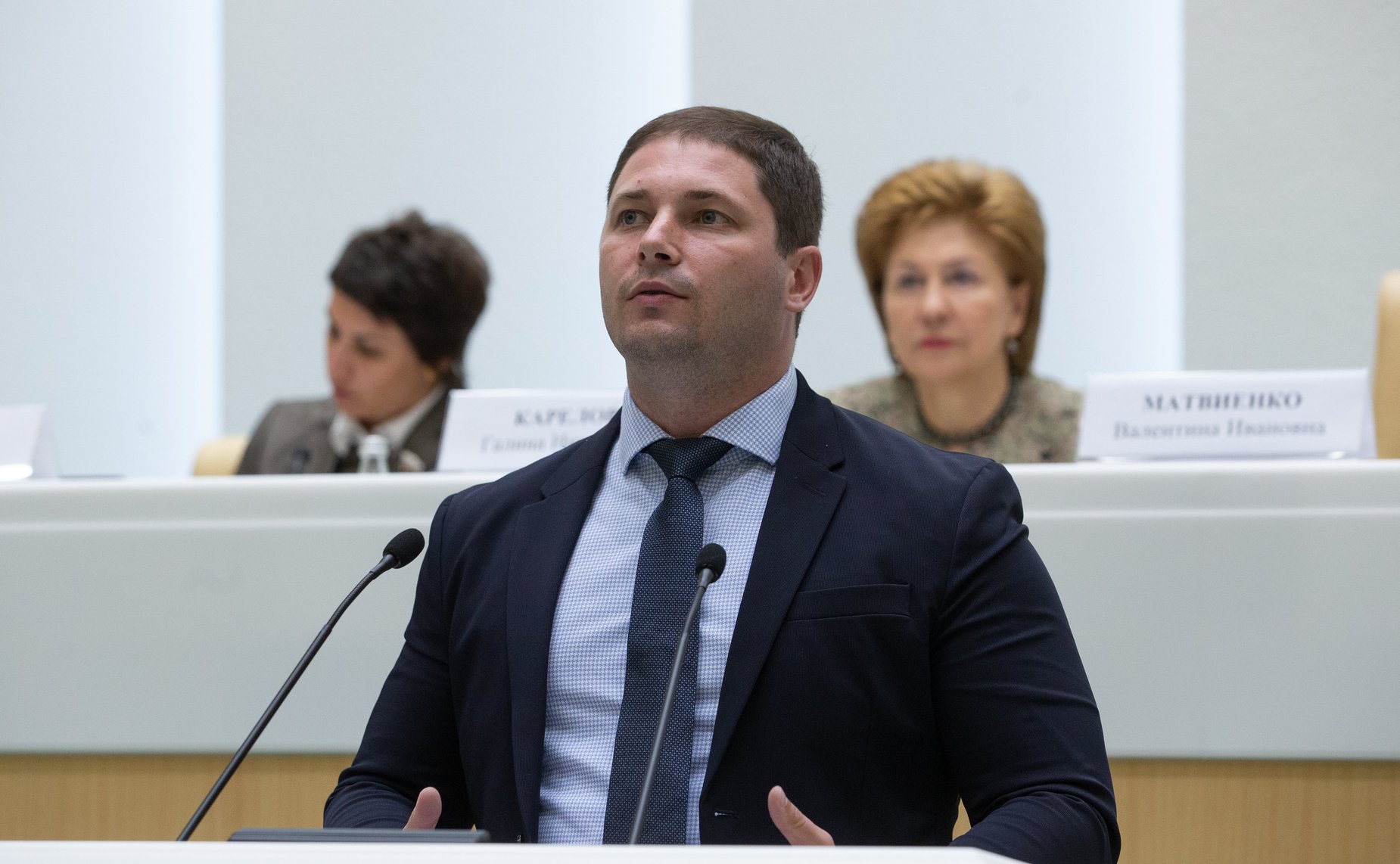 В. Конопацкий