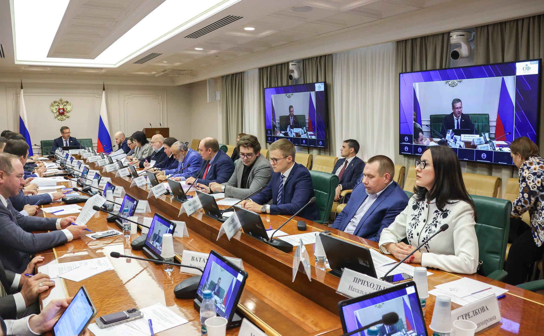 Круглый стол Комитета СФ по конституционному законодательству и государственного строительства «Ответственность за воспрепятствование профессиональной деятельности адвоката как гарантия реализации принципа состязательности и равноправия сторон»