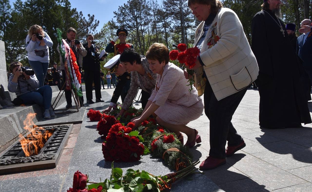 Екатерина Алтабаева приняла участие в Севастополе в ряде мероприятий, посвящённых празднованию Дня Победы в Великой Отечественной войне