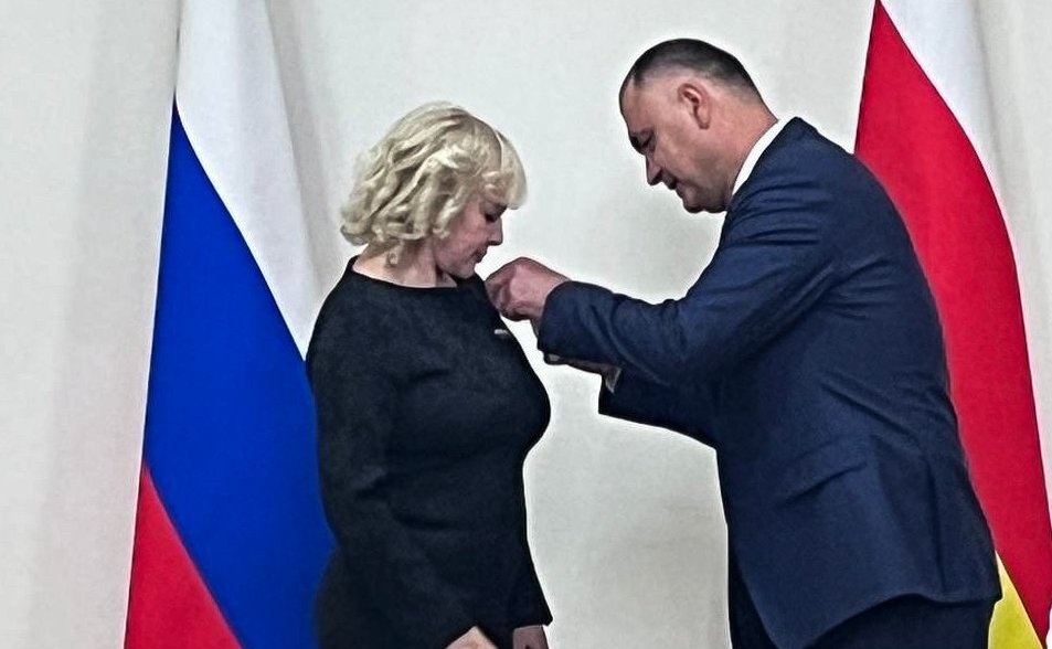 Делегации Совета Федерации приняла участие в праздничных мероприятиях по случаю 15- летия признания независимости Республики Южная Осетия