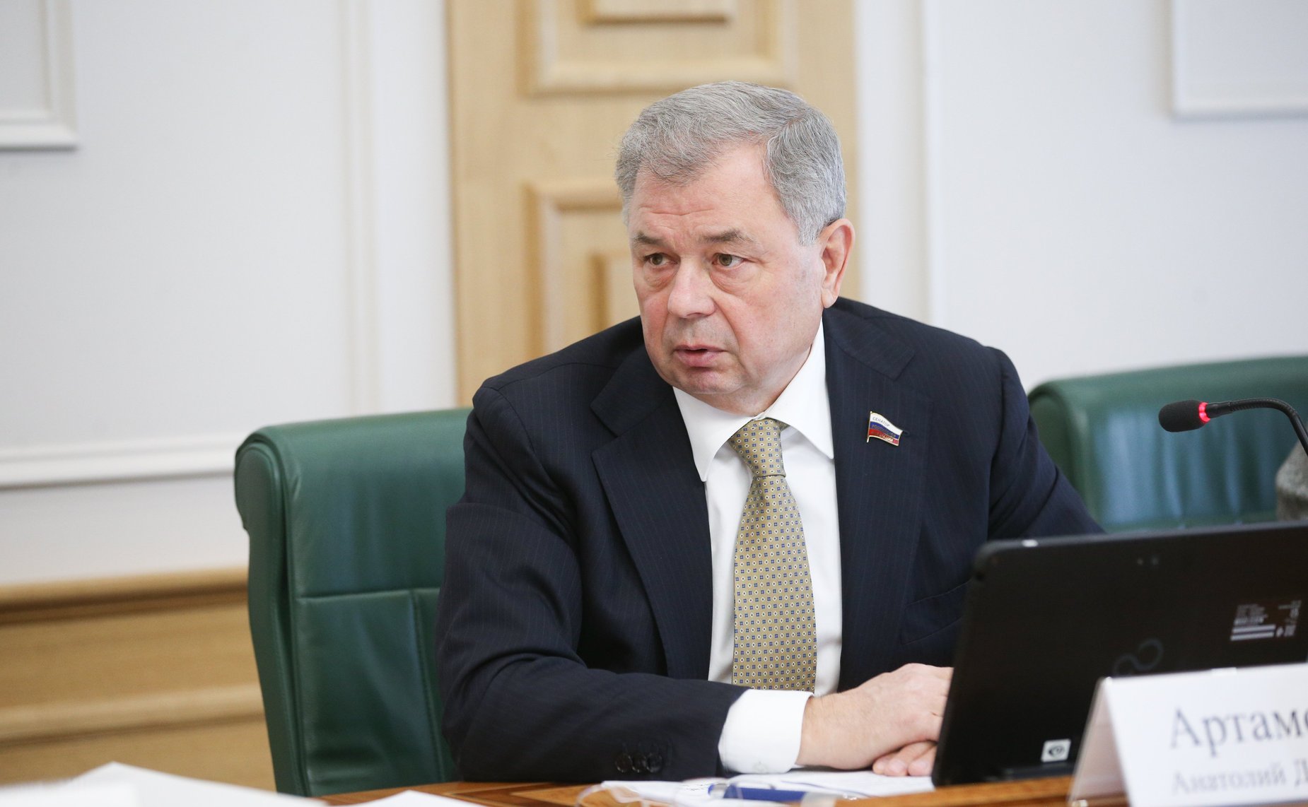 Анатолий Артамонов