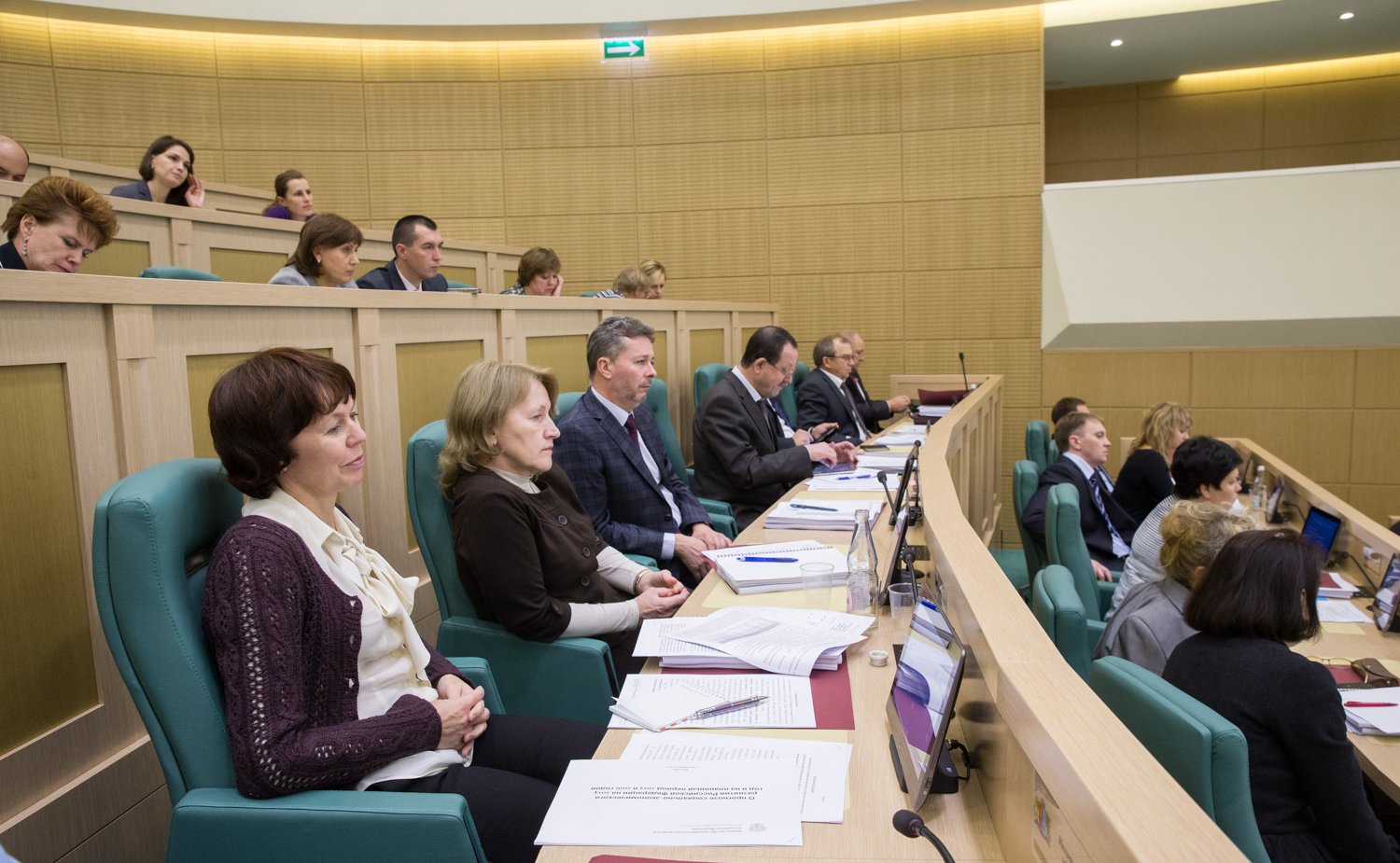 08-10 Парламентские слушания по бюджету-13